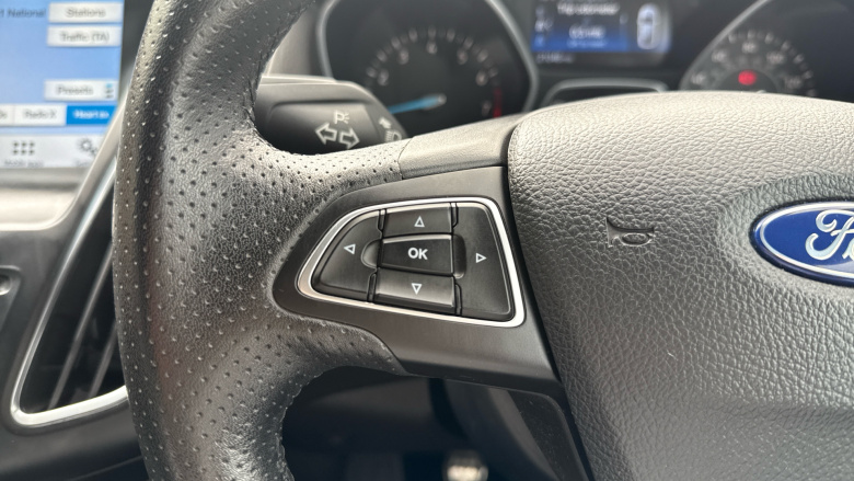 Ford Focus 1.0 EcoBoost 140 ST-Line Navigation 5dr Petrol Hatchback